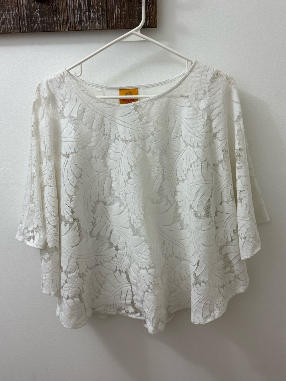White Lace Overlay Women's Top with white tank top petite medium